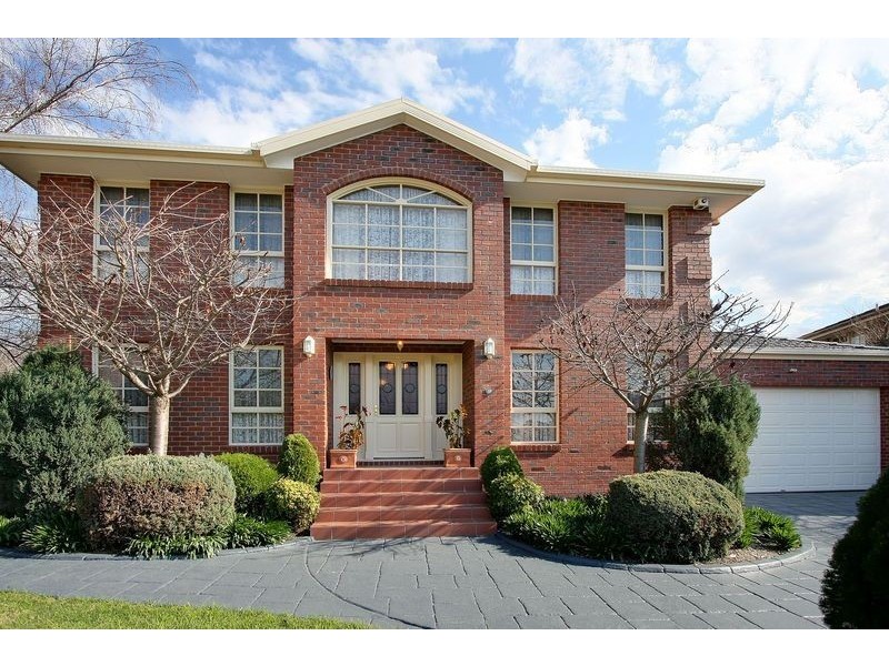 39 Crawley Grove, Ringwood North VIC 3134