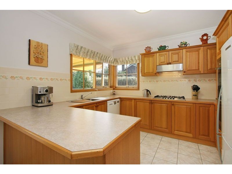 39 Crawley Grove, Ringwood North VIC 3134