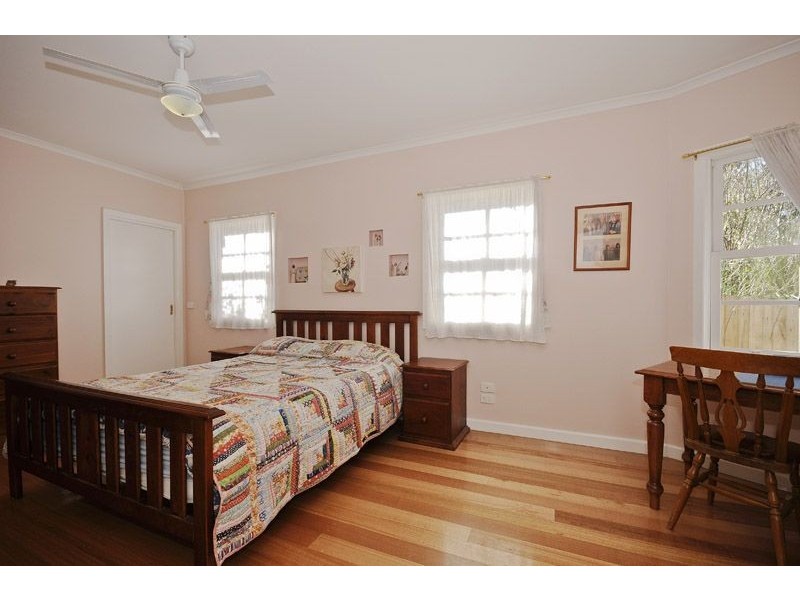 5 Warranwood Road, Warranwood VIC 3134