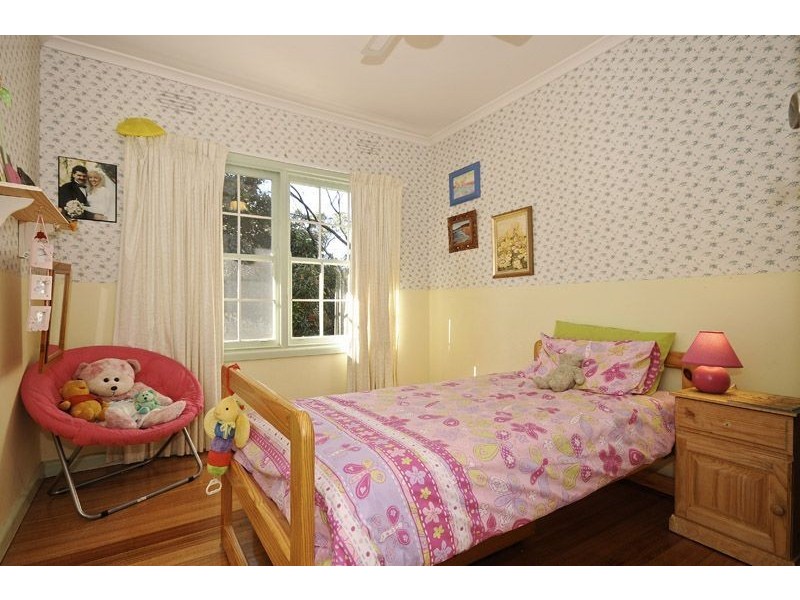 5 Warranwood Road, Warranwood VIC 3134