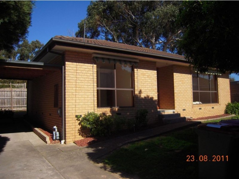 2/8 Dickson Crescent, Ringwood North VIC 3134