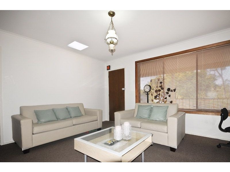 1/50 Belmont Road West, Croydon South VIC 3136