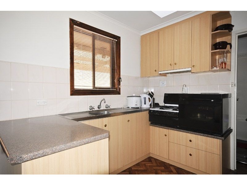1/50 Belmont Road West, Croydon South VIC 3136