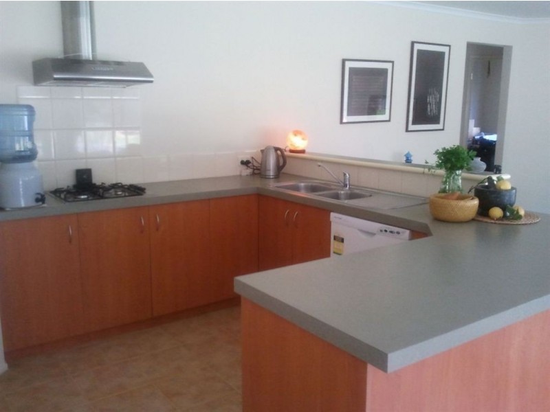 28 Golden Ridge Drive, Croydon Hills VIC 3136