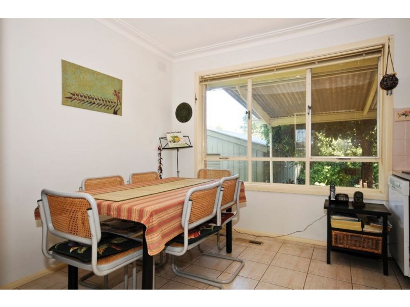 2 Parkhill Drive, Ringwood North VIC 3134