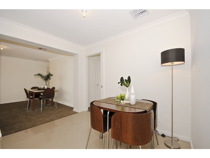 10 Temple Miles Road, Croydon VIC 3136