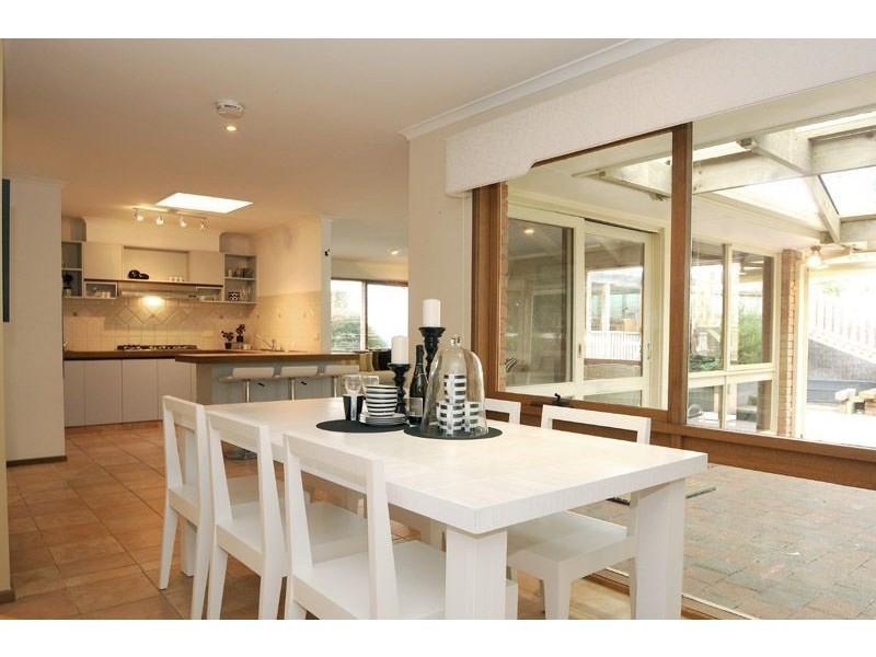 10 Tamworth Road, Kilsyth VIC 3137