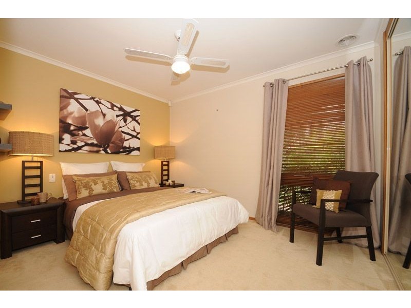 10 Tamworth Road, Kilsyth VIC 3137