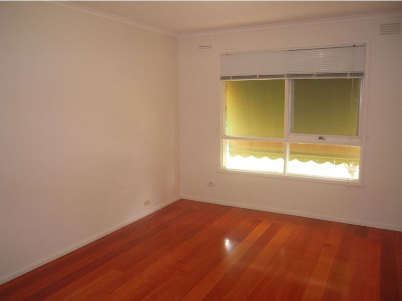 6 Dennis Court, Mooroolbark VIC 3138