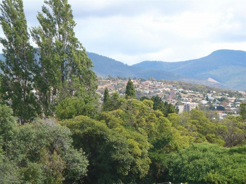 3/10B Boa Vista Road, New Town TAS 7008