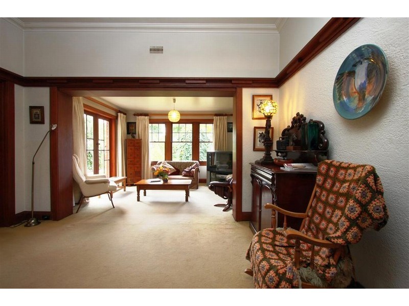 11 Elma Road, Sandy Bay TAS 7005