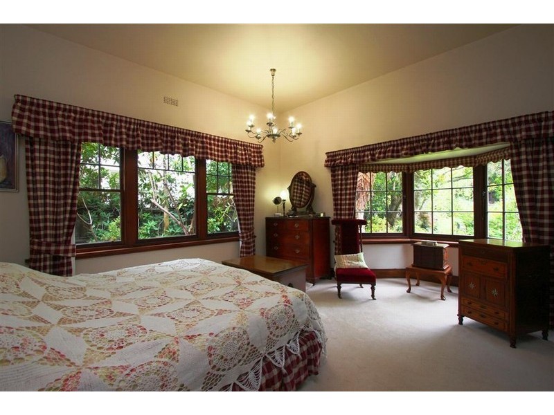 11 Elma Road, Sandy Bay TAS 7005