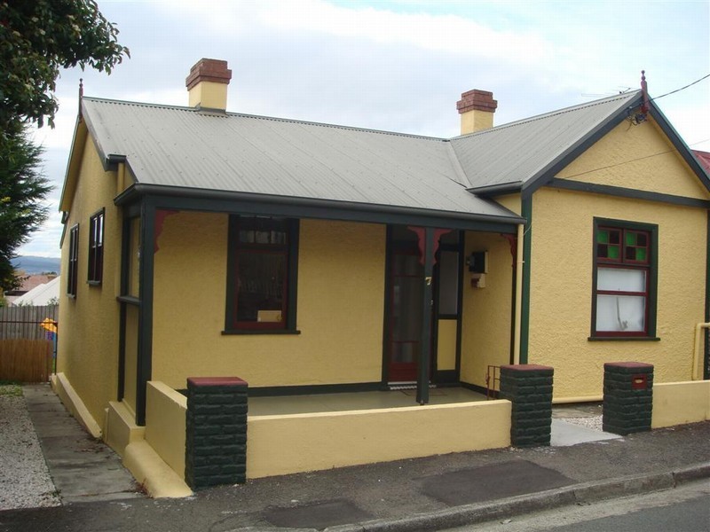 7 Powell Street, Sandy Bay TAS 7005