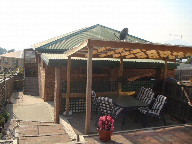 1/85 Branscombe Road, Claremont TAS 7011