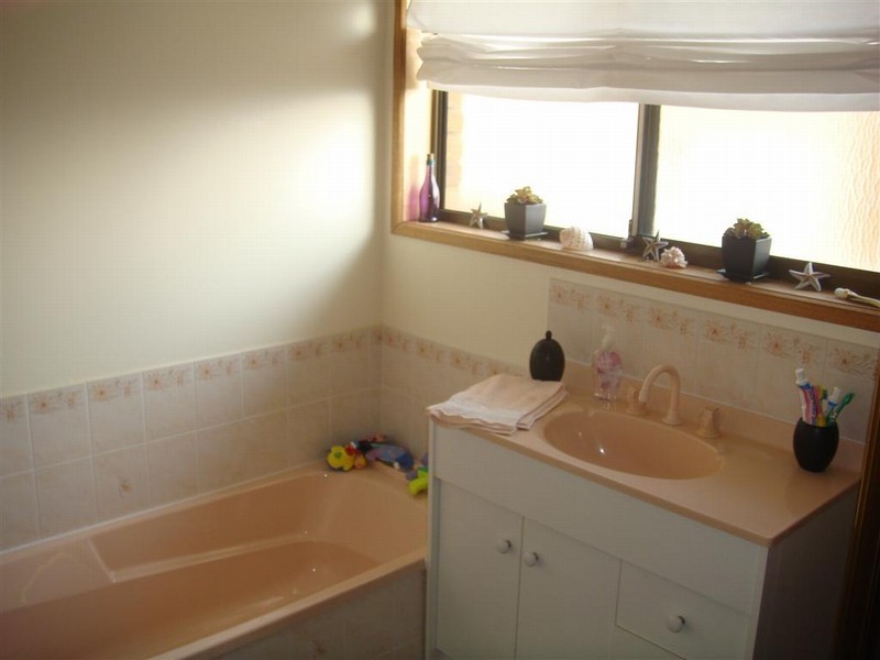 1/85 Branscombe Road, Claremont TAS 7011