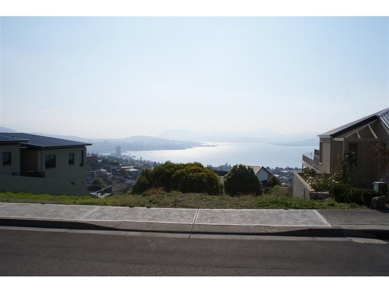 12 Virginia Court, Sandy Bay TAS 7005