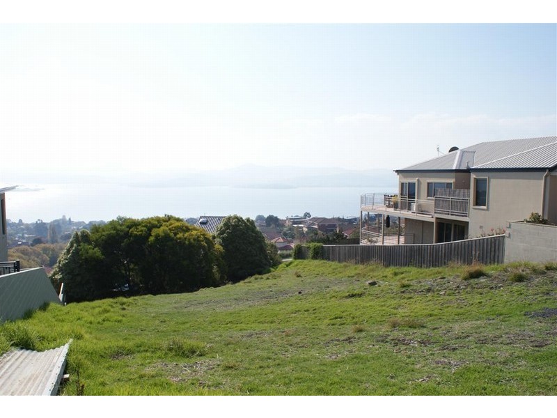 12 Virginia Court, Sandy Bay TAS 7005