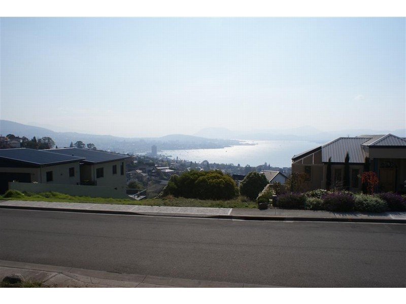 12 Virginia Court, Sandy Bay TAS 7005
