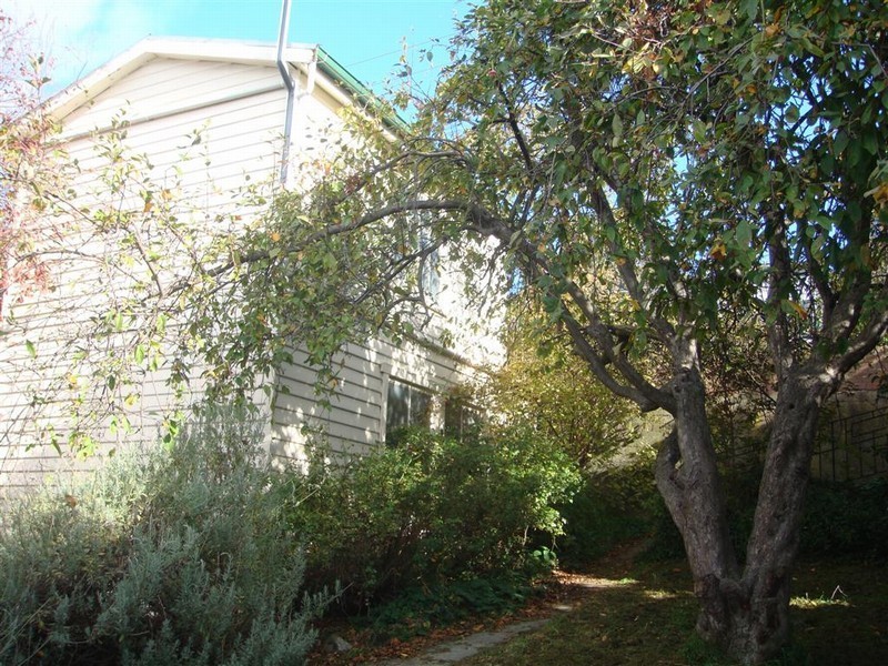 894 Sandy Bay Road, Sandy Bay TAS 7005