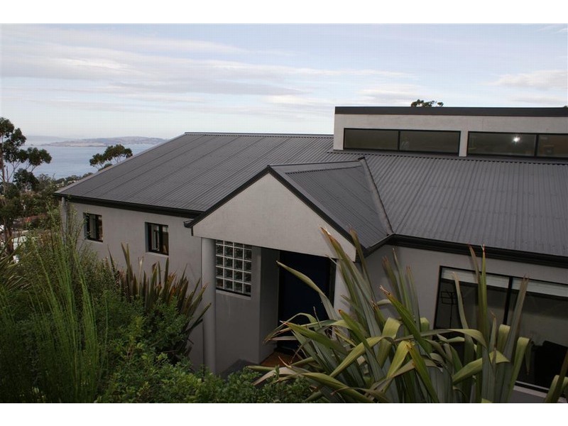 72 Coolamon Road, Taroona TAS 7053