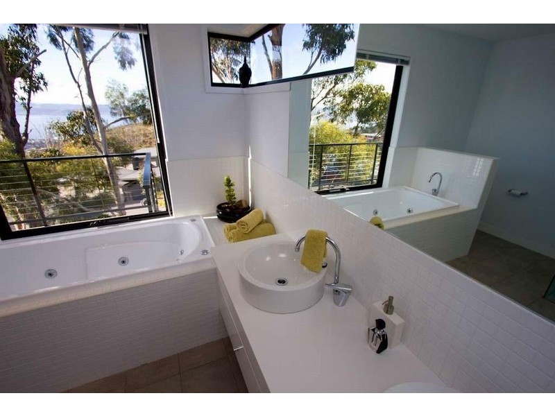 14 Pulchella Drive, Tolmans Hill TAS 7007