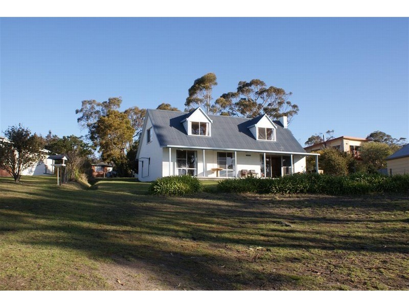 5 Bluff Road, Spring Beach TAS 7190