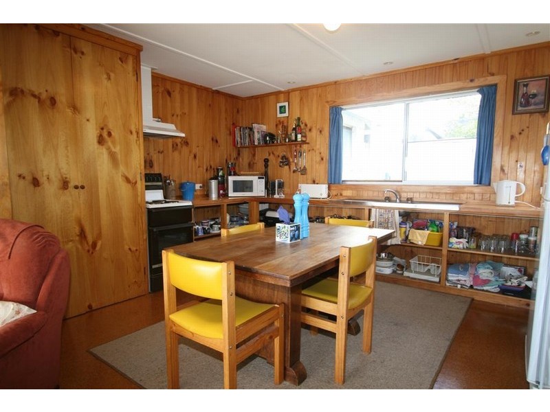 5 Bluff Road, Spring Beach TAS 7190