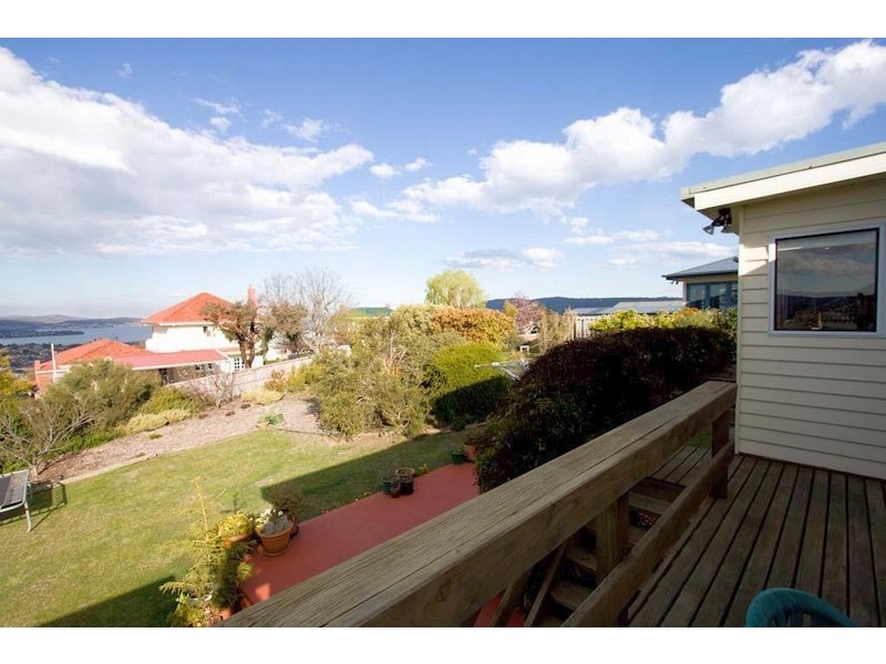 8 Strathern Street, Mount Stuart TAS 7000