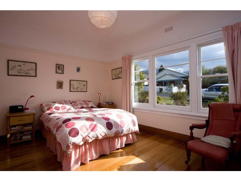 8 Strathern Street, Mount Stuart TAS 7000