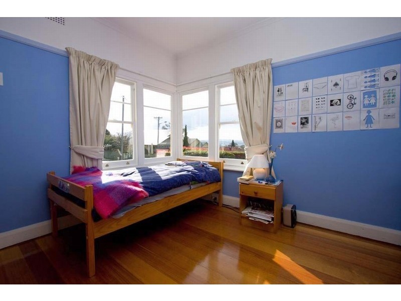 8 Strathern Street, Mount Stuart TAS 7000