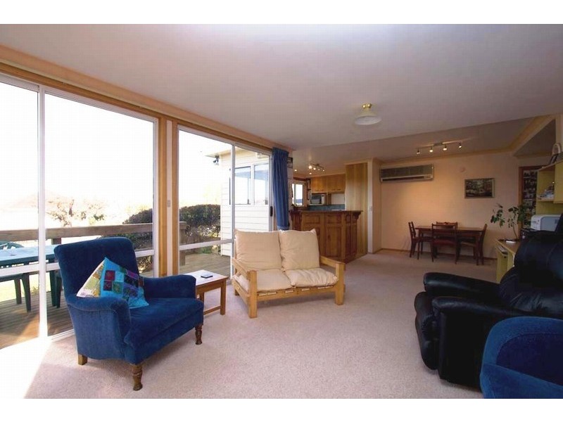 8 Strathern Street, Mount Stuart TAS 7000