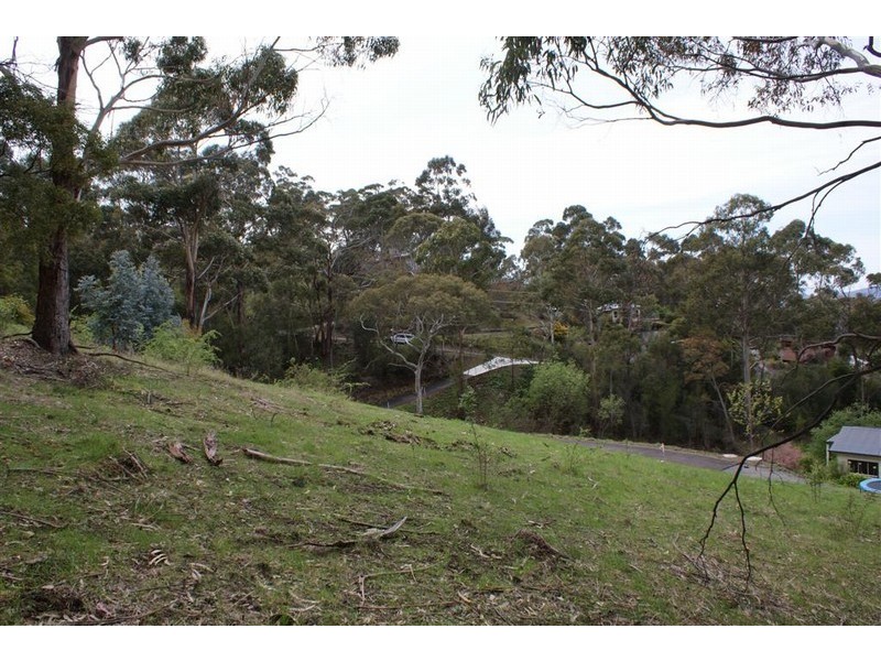 8a Churchill Road, Taroona TAS 7053