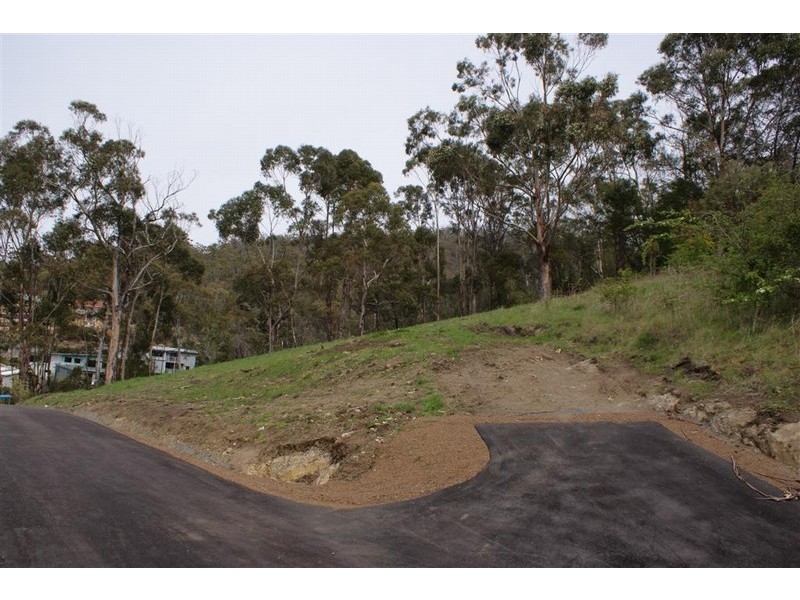 8a Churchill Road, Taroona TAS 7053