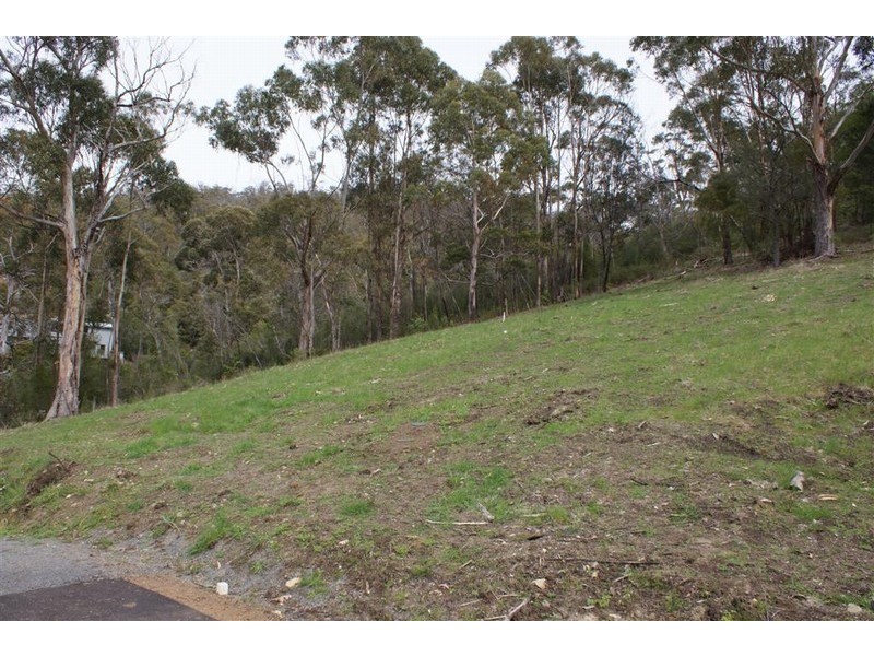 8a Churchill Road, Taroona TAS 7053