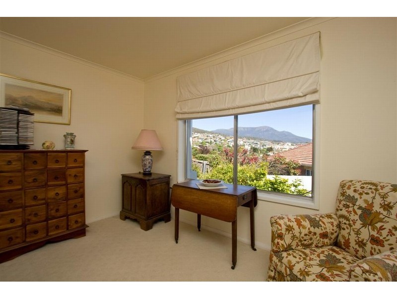 21A Nile Avenue, Sandy Bay TAS 7005