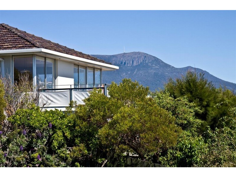 21A Nile Avenue, Sandy Bay TAS 7005