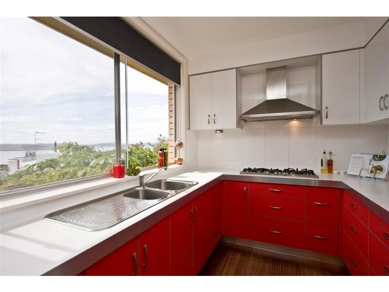 24 Oakleigh Avenue, Taroona TAS 7053