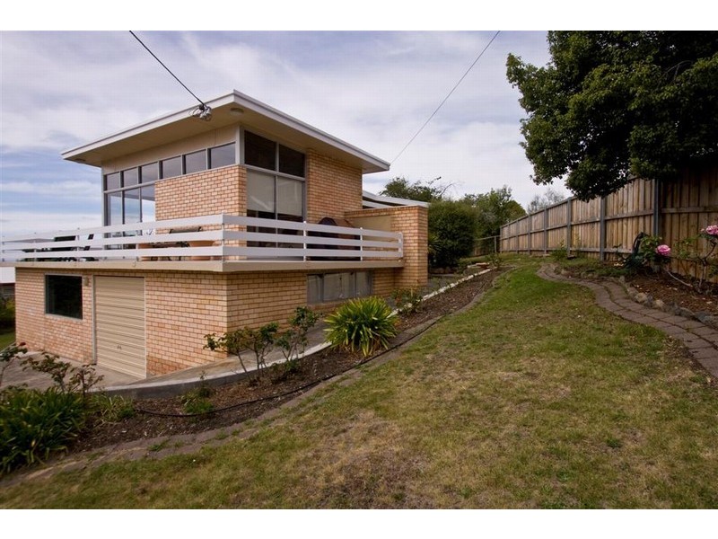 24 Oakleigh Avenue, Taroona TAS 7053