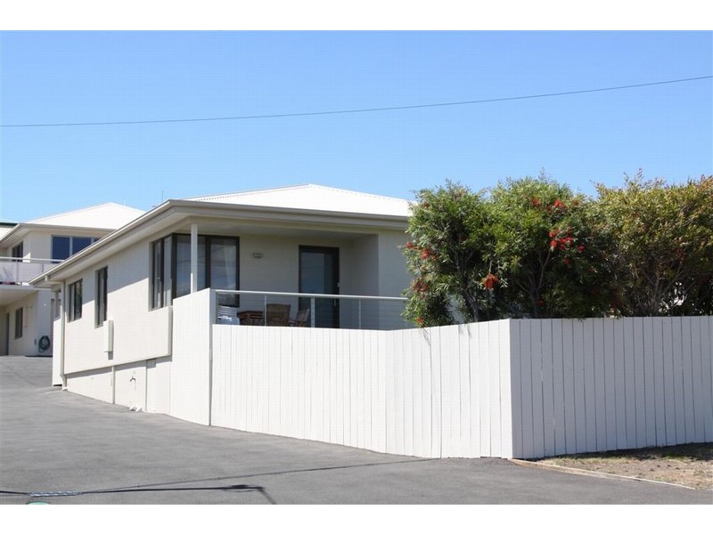 3/20 Topham Street, Rose Bay TAS 7015