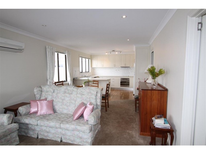 3/20 Topham Street, Rose Bay TAS 7015