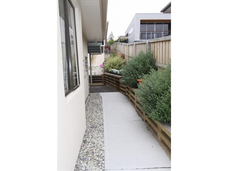 3/20 Topham Street, Rose Bay TAS 7015