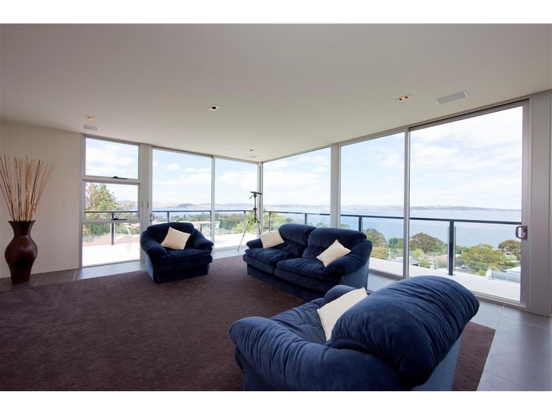 21 Bareena Road, Taroona TAS 7053