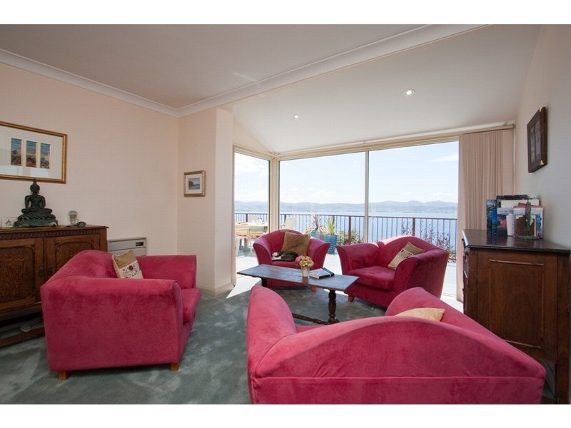 4 Portland Place, Sandy Bay TAS 7005