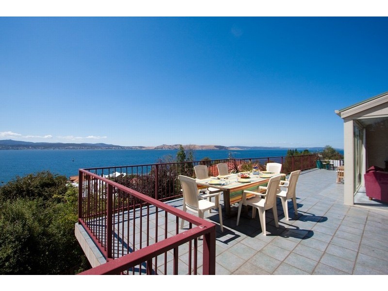 4 Portland Place, Sandy Bay TAS 7005