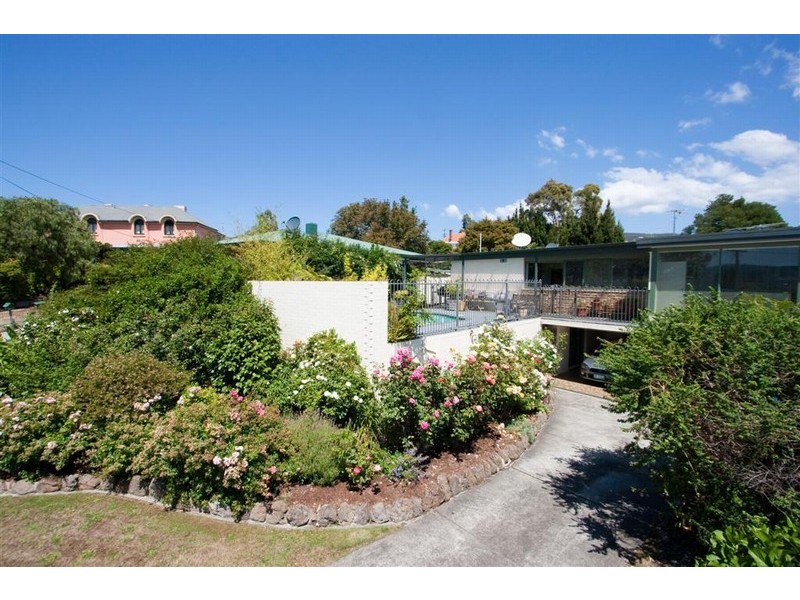 14 Wendover Place, New Town TAS 7008