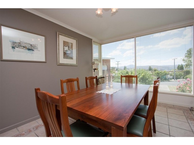 14 Wendover Place, New Town TAS 7008