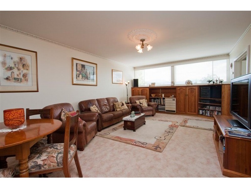 14 Wendover Place, New Town TAS 7008