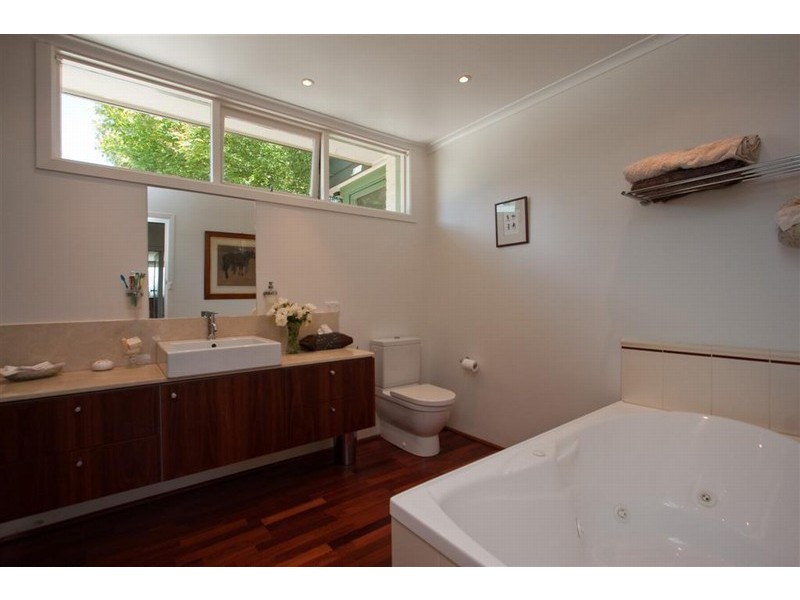 14 Wendover Place, New Town TAS 7008