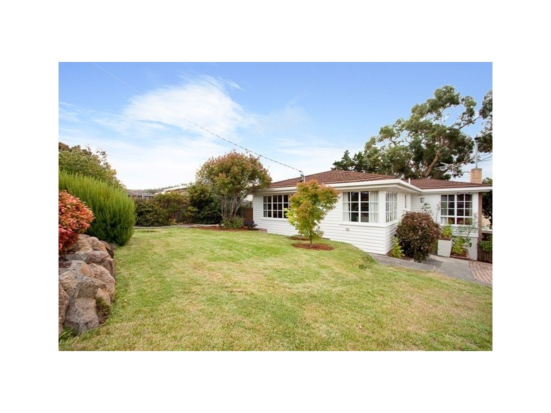 3 Broad Street, Lindisfarne TAS 7015