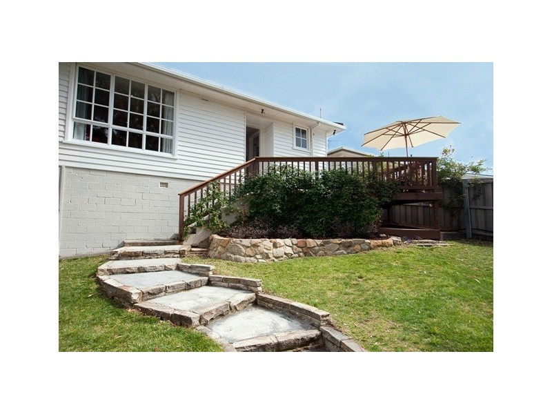 3 Broad Street, Lindisfarne TAS 7015